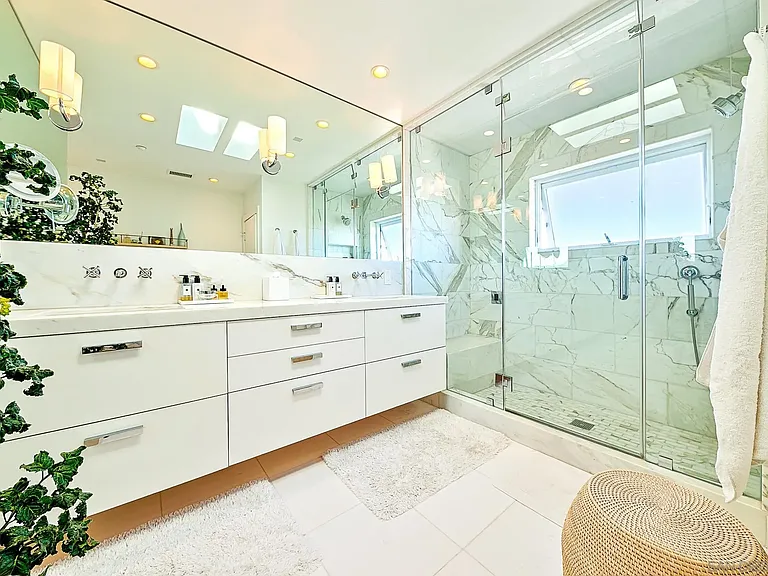 231 Bonair St — Photo 33