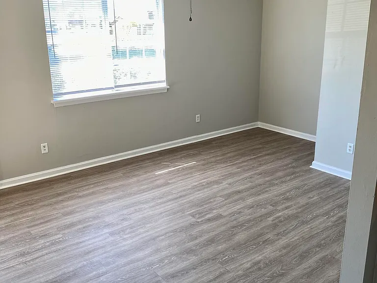1287 Park West Dr #2 — Photo 4