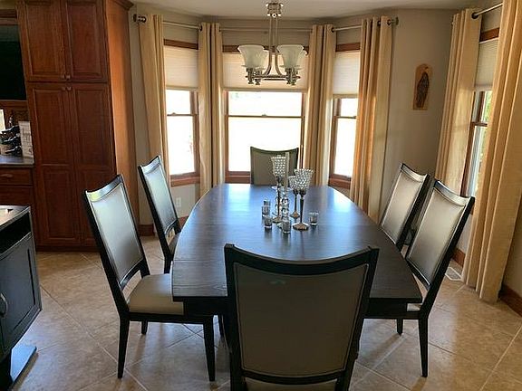 3rd image of 1015 N Cherland Ln