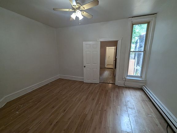 4th image of 5547 Hazel Ave #1