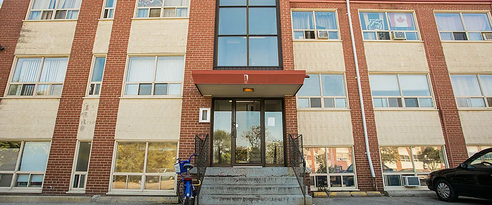 195 Wellington Street South — Photo 4