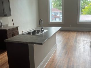 106 E 9th St #1-2-3, Wood River, NE 68883