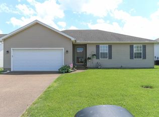 4525 Baywood Ct, Evansville, IN 47725