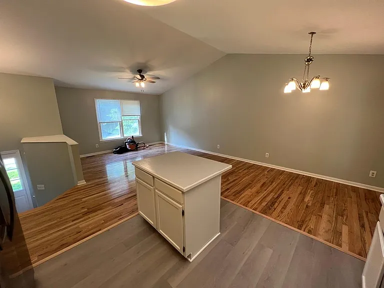6215 Forest Grove Dr — Photo 4