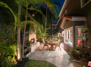 3244 N Knoll Dr, Los Angeles, CA 90068