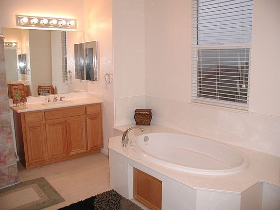 5th image of 11 Marcello Ct