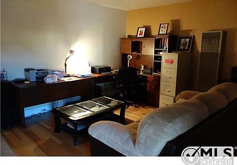 2nd image of 5133 Reynolds St