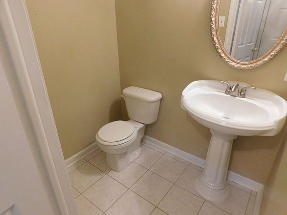 3rd image of 5557 Caithness Ct
