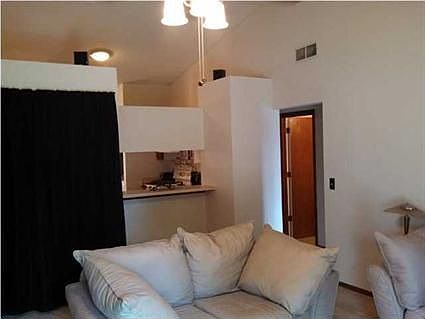 4th image of 2833 Karen Ln
