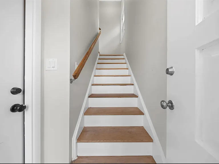 18 E 3rd St #2 — Photo 10