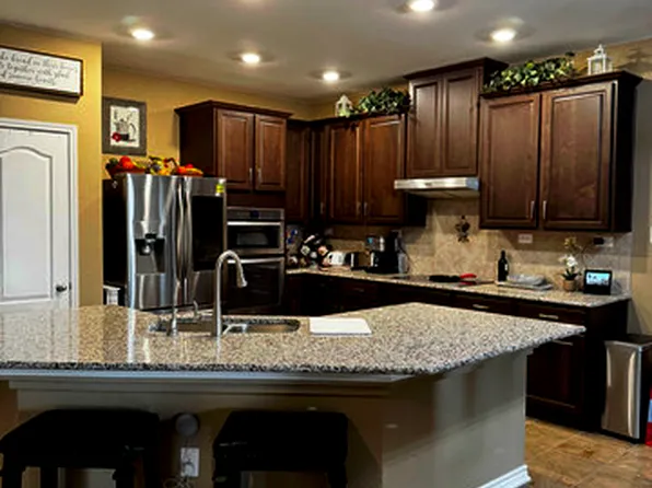 114 Colonial Blf, Universal City, TX 78148