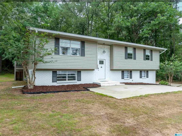 500 Crosscreek Trl, Pelham, AL 35124