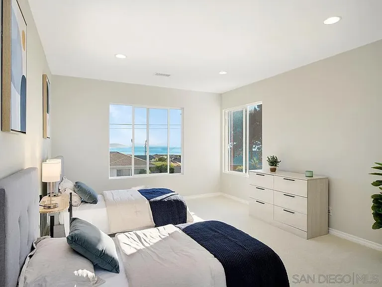 918 Sandpiper Pl — Photo 32