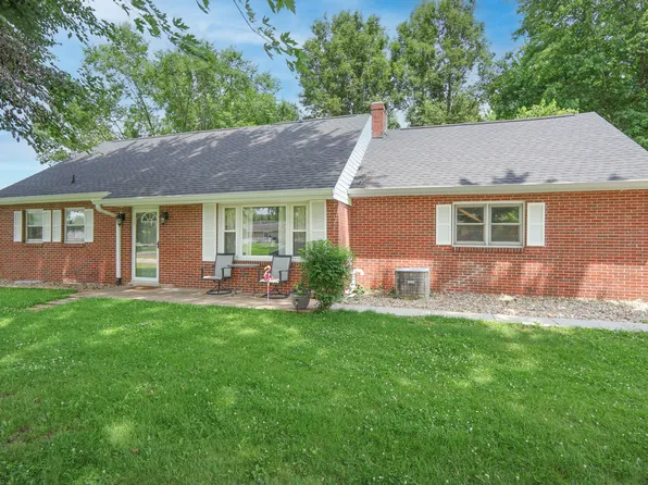 8424 E Mulberry St, Columbus, IN 47203