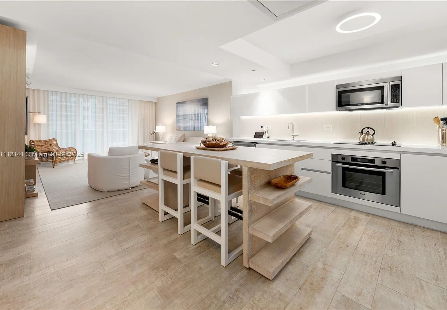2399 Collins Avenue — Photo 3