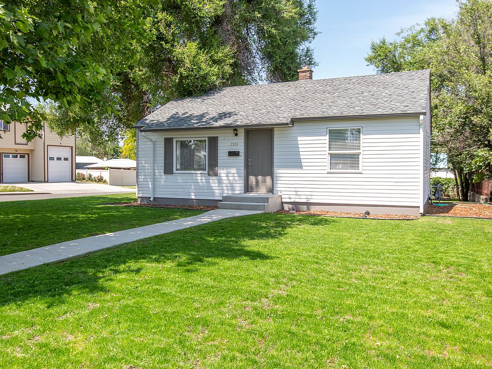 1st image of 2303 E Rockwell Ave