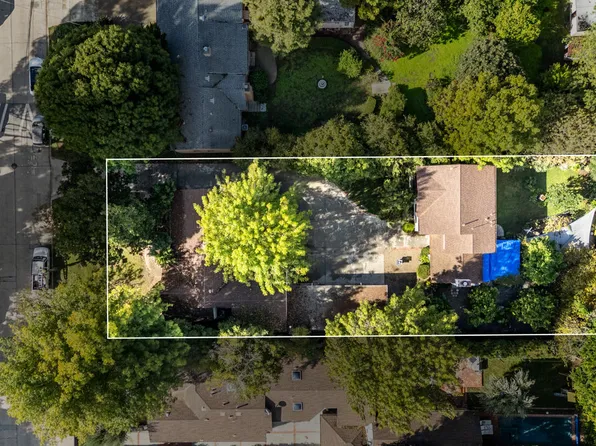 15217 Greenleaf St, Sherman Oaks, CA 91403