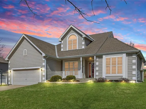 6 Timber Creek Dr, Platte City, MO 64079