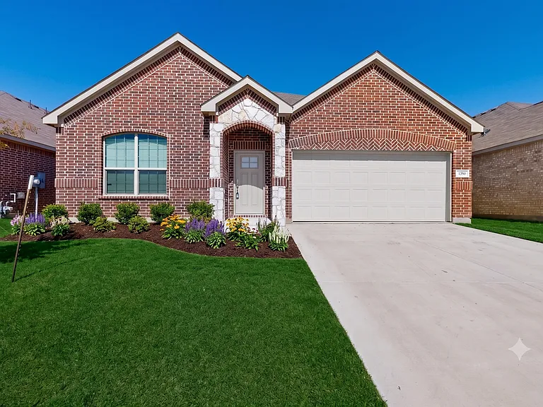 1129 Flameleaf Dr — Photo 3