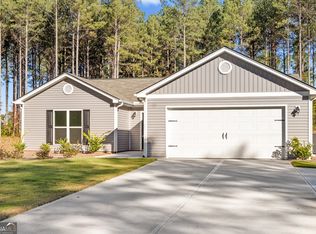 672 Walnut Dr #2, Hartwell, GA 30643