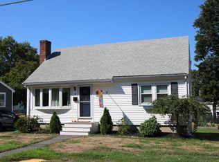 32 Saville St, Saugus, MA 01906