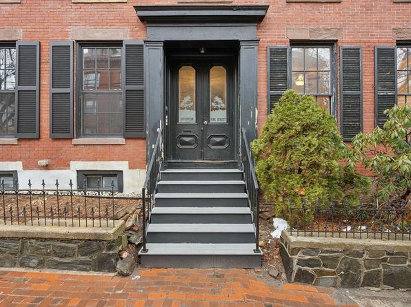17 Pine Street, Portland, ME 04102