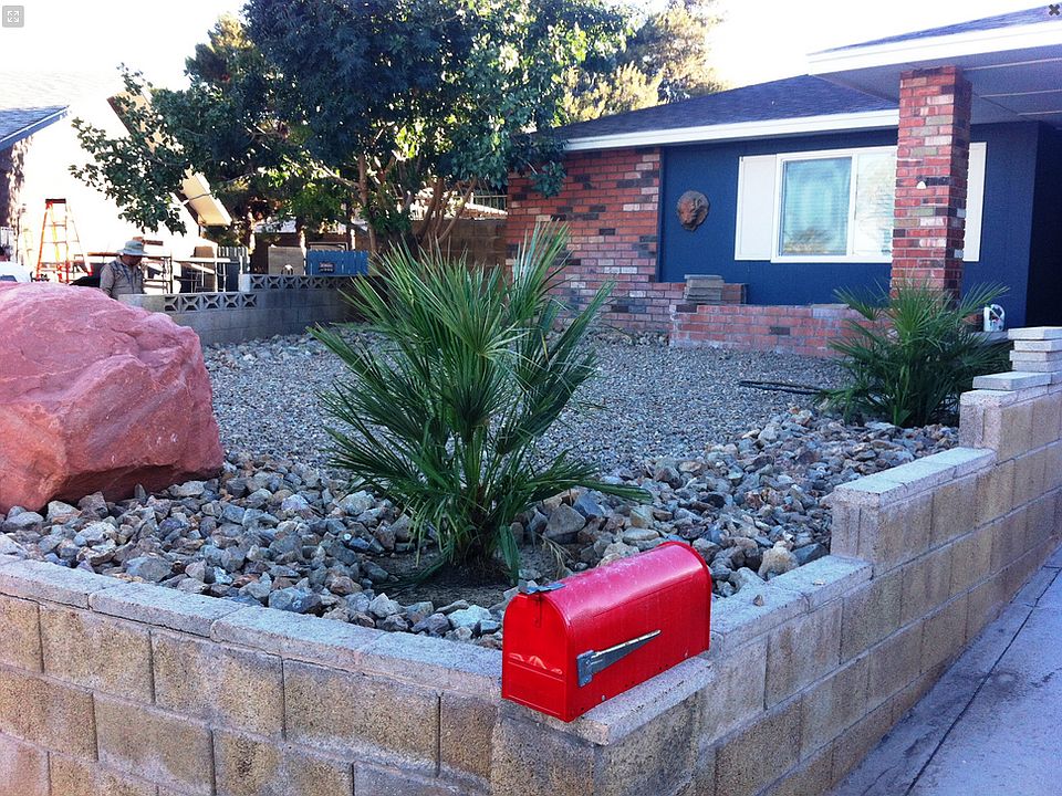 2nd image of 4765 El Pasada Ln