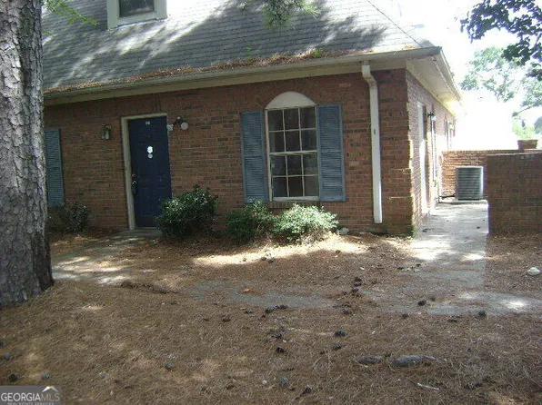 934 Park Pl NE, Conyers, GA 30012