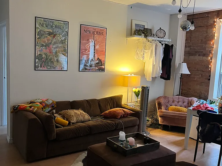 225 Gladstone Ave — Photo 29