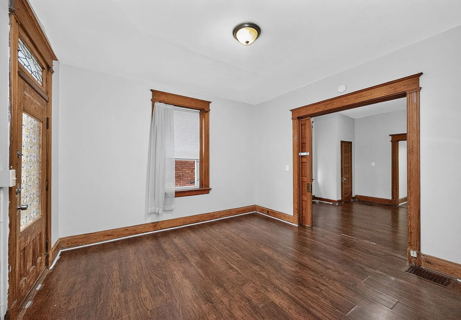 5 bed, 2.0 bath, $4,095 — Photo 4