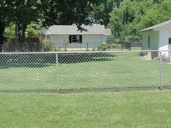 5th image of 5428 Bungalow Dr