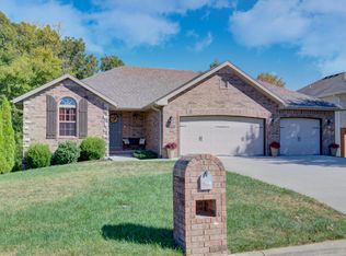 5030 S Fieldstone Rd, Battlefield, MO 65619