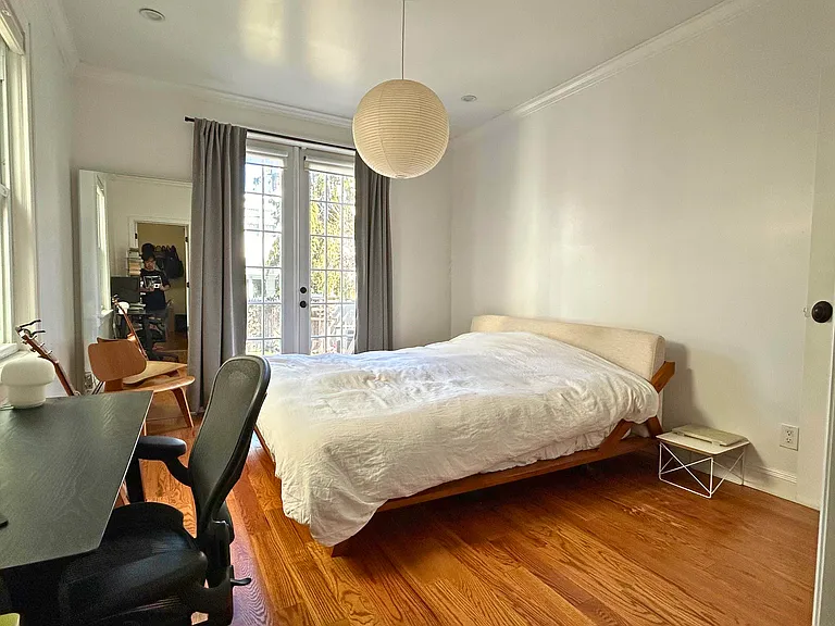 66 Irving St — Photo 7