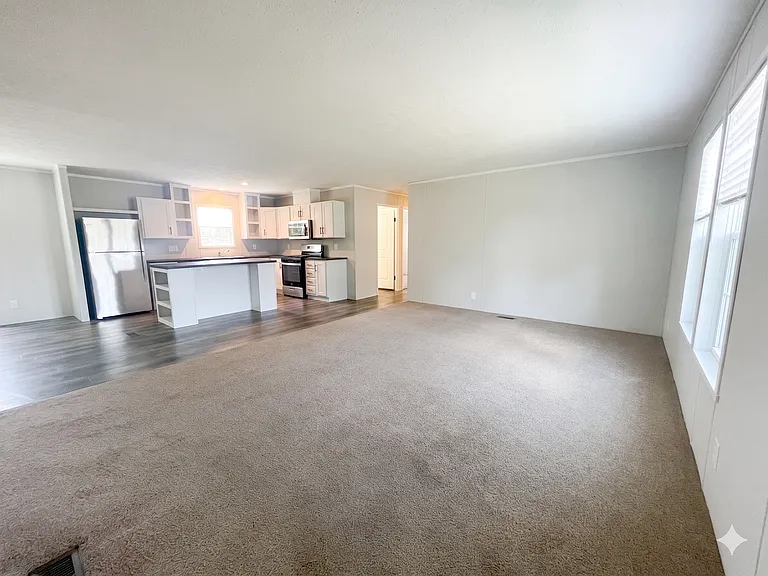 73 Ashley Cir #22 — Photo 7