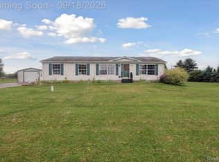 6095 Caro Rd, Vassar, MI 48768