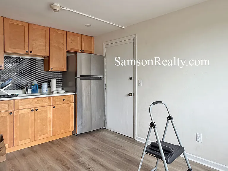 25 Waterman Ave #2 — Photo 4