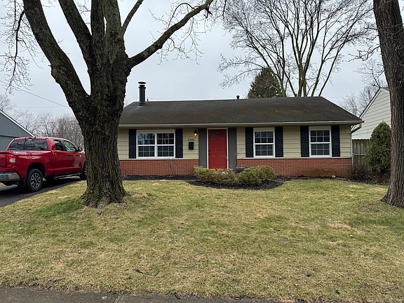 2nd image of 3465 Crandon St