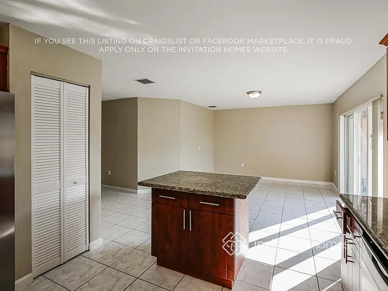 15813 SW 79th St — Photo 8