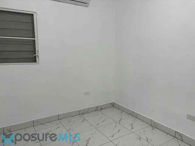 3 bed, 1.0 bath, 1200 sqft, $1,250 — Photo 4