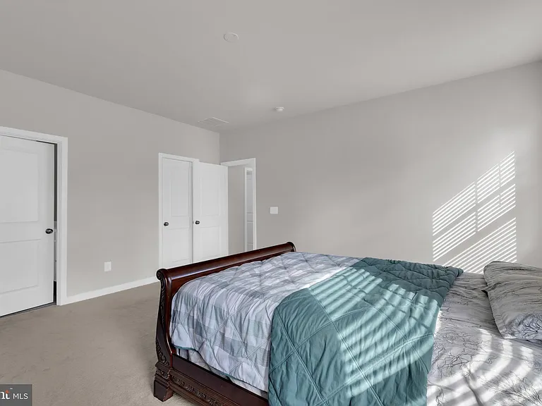 131 Thornton Way — Photo 20