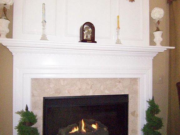 4th image of 9353 Deer Glen Ct
