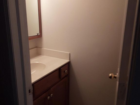 5th image of 1002 Centurion Ln