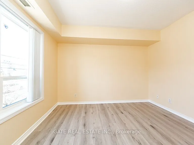 10 Mendelssohn St #117 — Photo 32