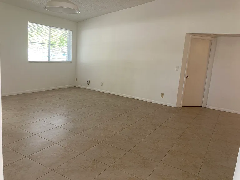 9777 Westview Dr #112 — Photo 15