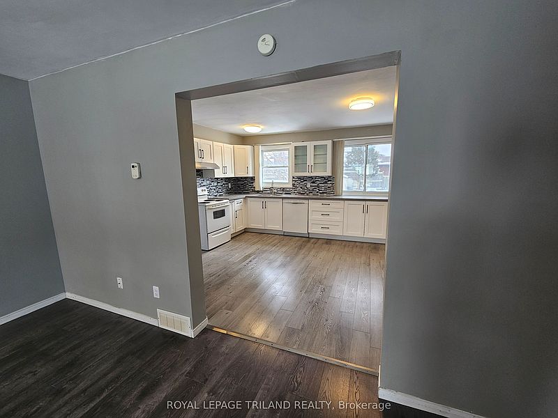 London House for rent - 3 Bedrooms — photo 6