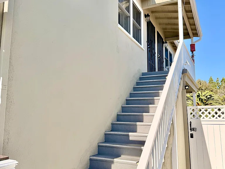 Encino Ln — Photo 37