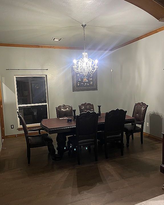 1st image of 900 Majestic St