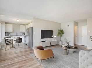 6601 W 76th St APT 1, Overland Park, KS 66204