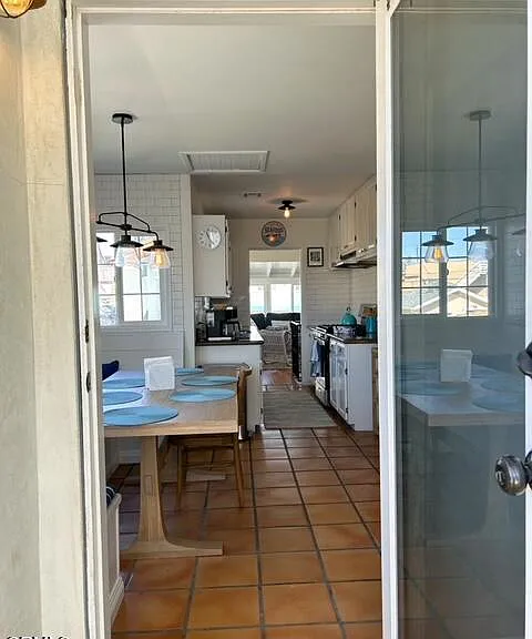 248 Cahuenga Dr — Photo 60