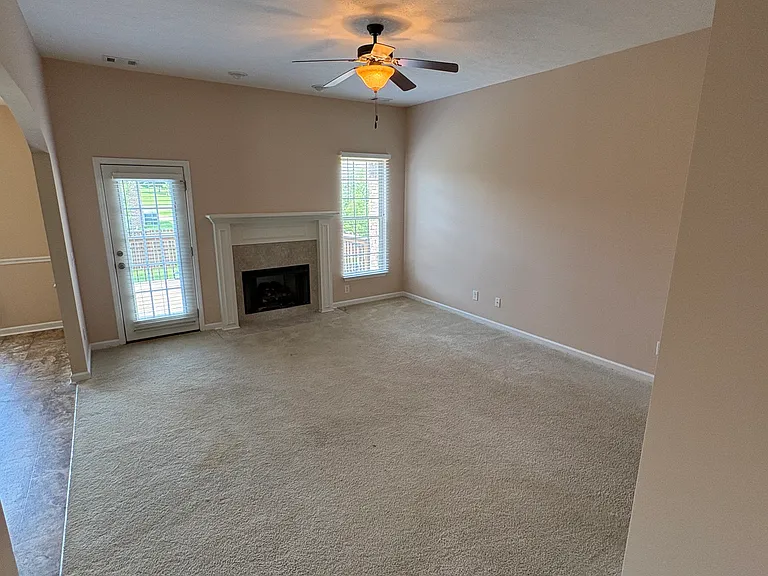116 Jameson Pl — Photo 17